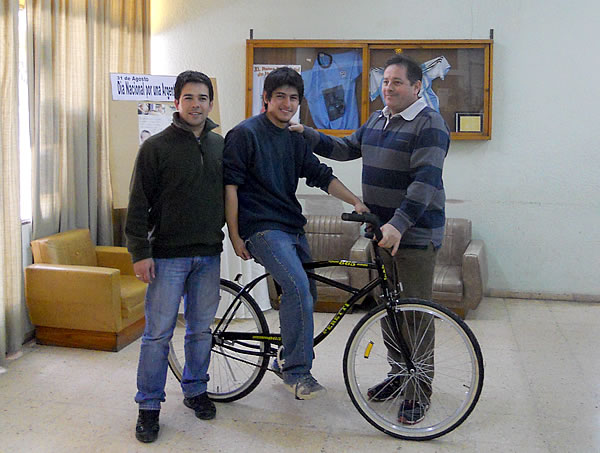 Entregaron bicicleta para servicio de cadeteria municipal